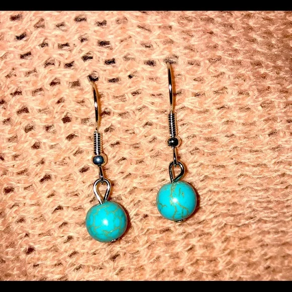 Turquoise Fashion Jewelry Earrings - Picture 1 of 3